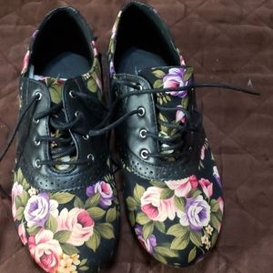 Flower Tie up flats